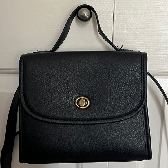 Black Shoulder Bag from Japan - Picture 1 of 5